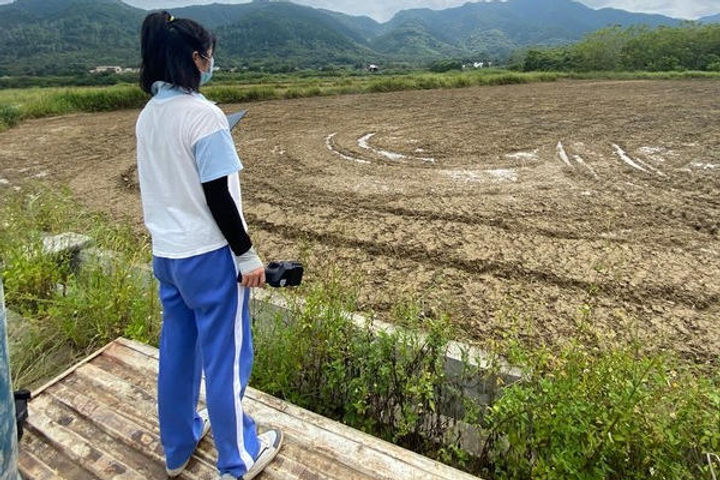 Female Pilot is now common in XAG Drones Operation